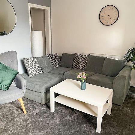 Ferienwohnung Perfect For Contractors & Families! 7 Beds Free Parking Birmingham Exterior foto