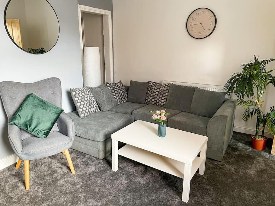 Ferienwohnung Perfect For Contractors & Families! 7 Beds Free Parking Birmingham Exterior foto